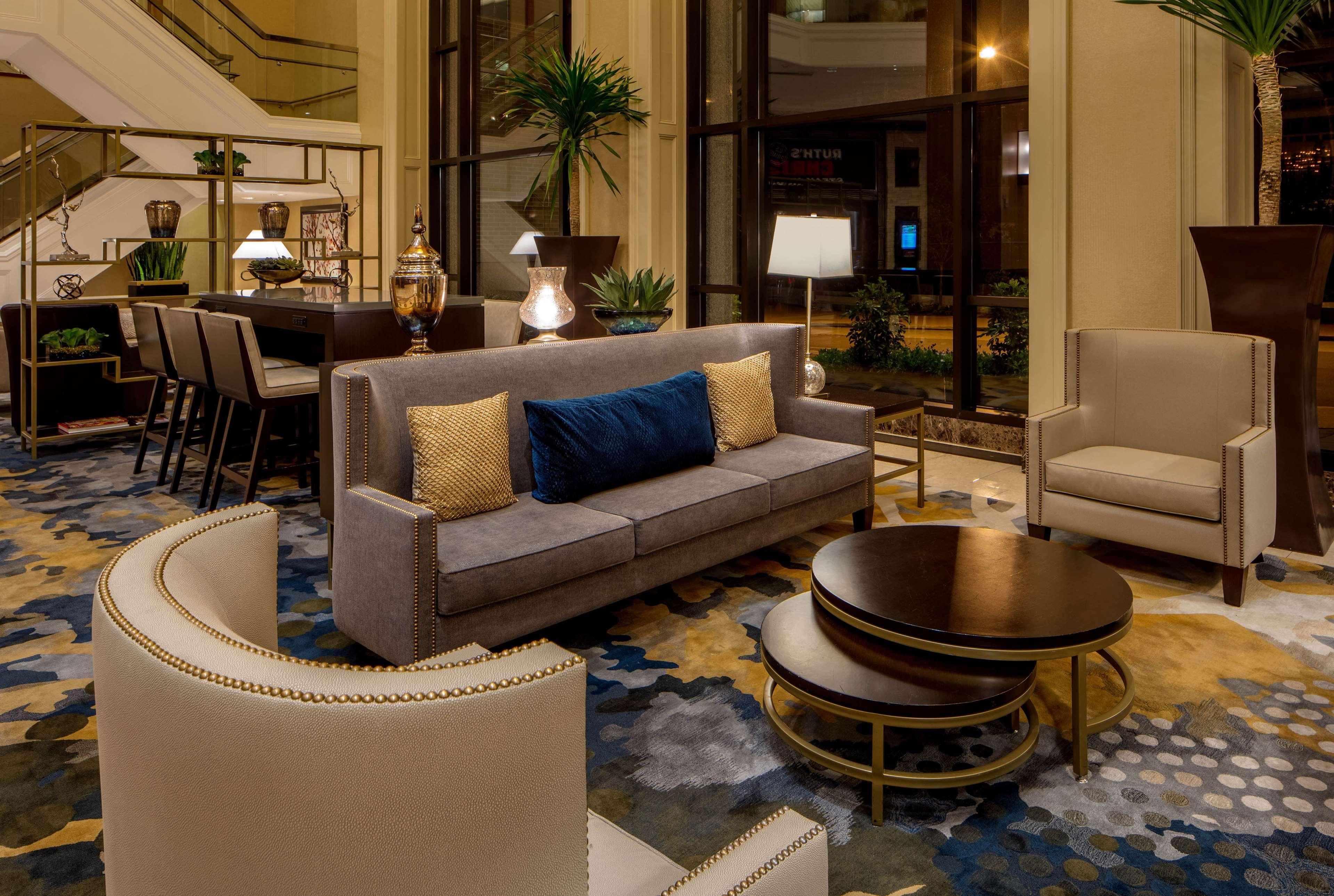 Hyatt Regency At The Arch 4*