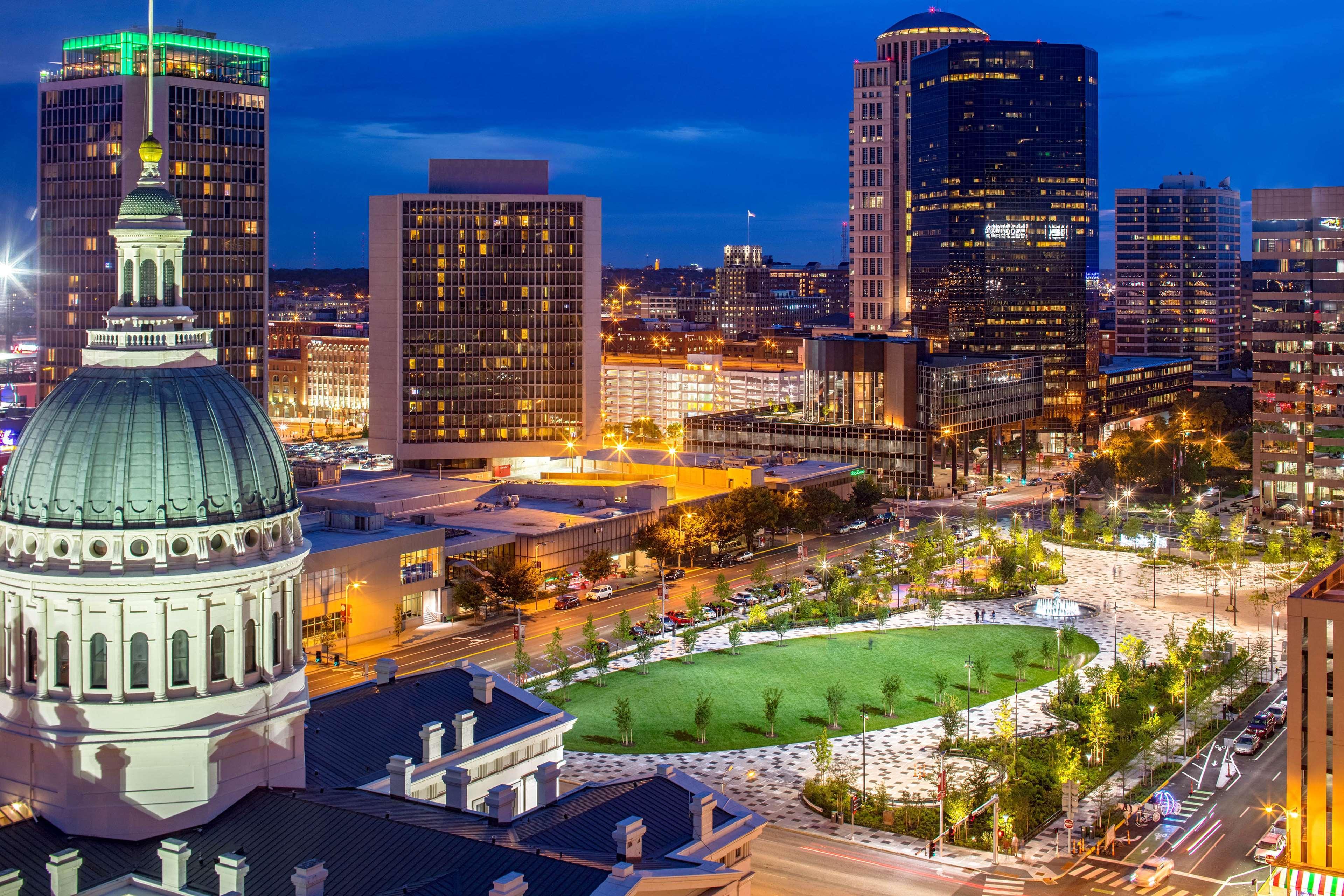 Hyatt Regency At The Arch