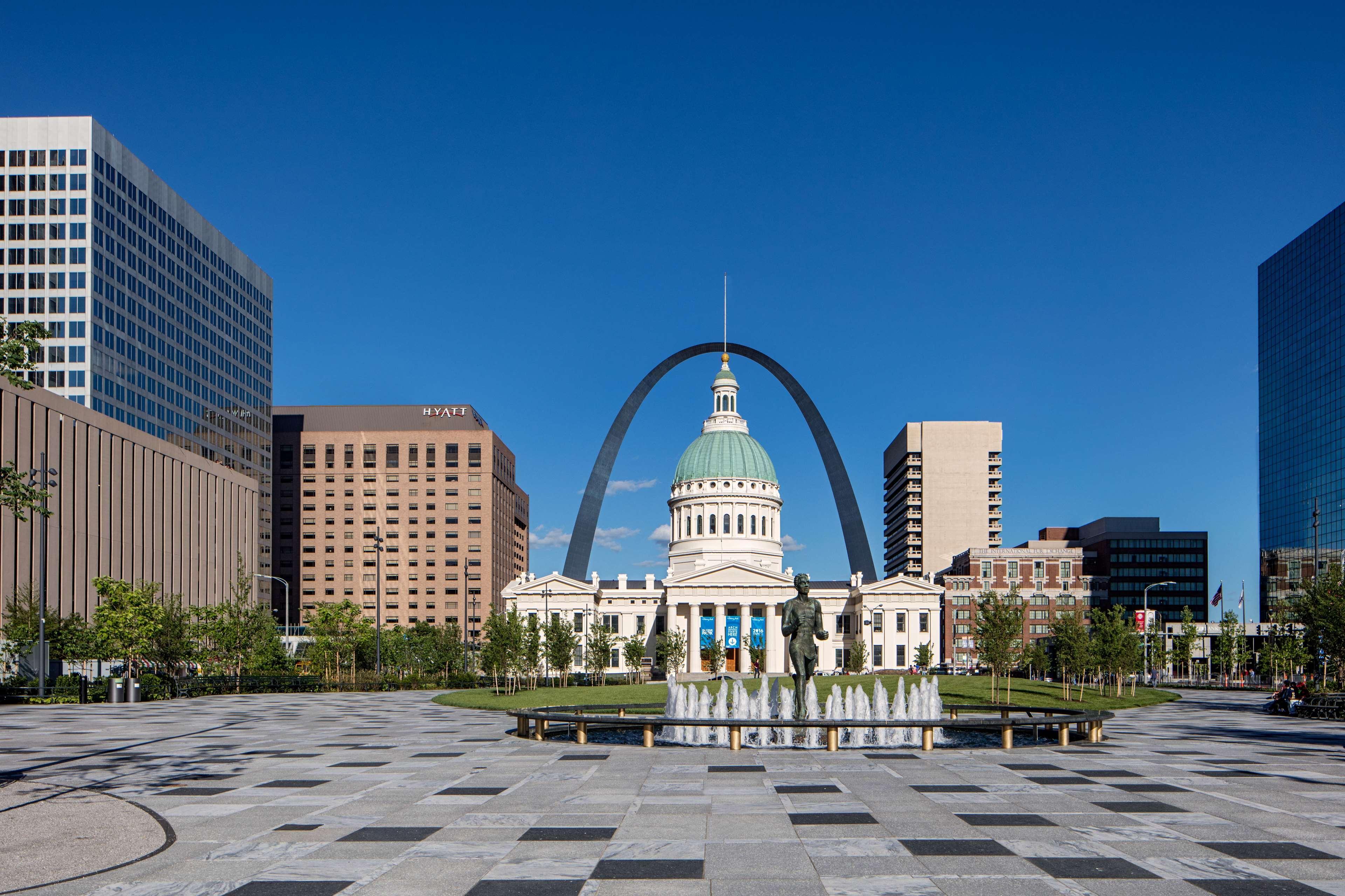 Hyatt Regency At The Arch