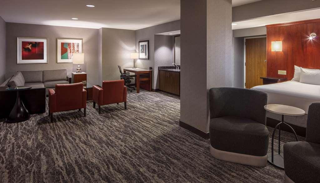 Hyatt Regency At The Arch 4*